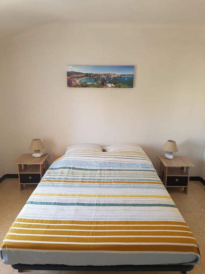 Appartement 62 M2 1Er Etage Avec Jardin Au Rdc Saint-Génis Kültér fotó